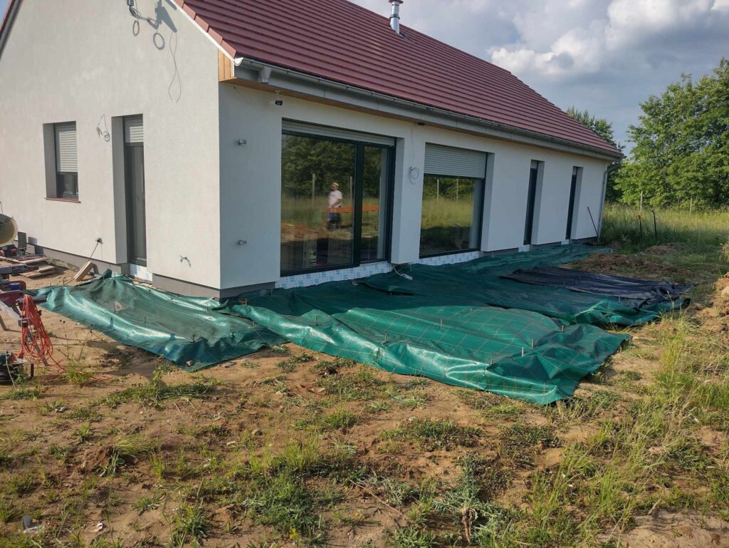 3. Rozłożenie geowłókniny Woodspace Marcin Michalik